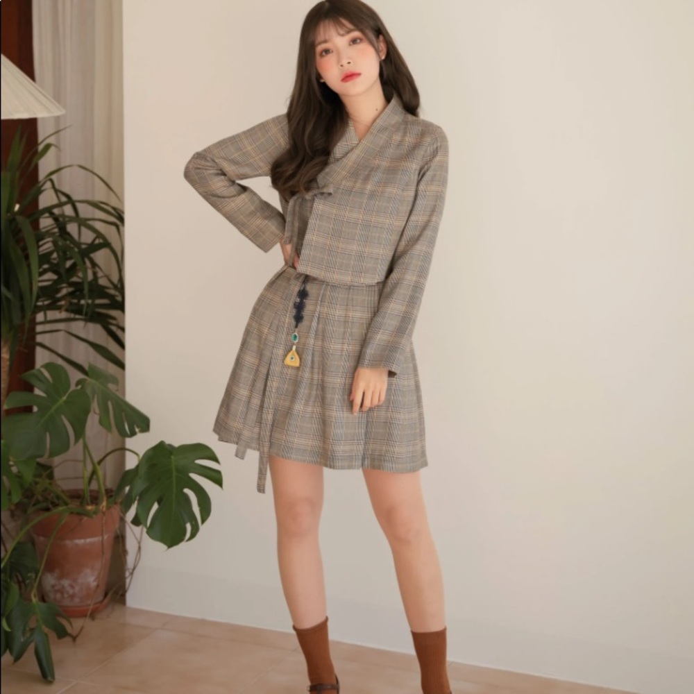 Teterot Salon Hanbok Jacket.